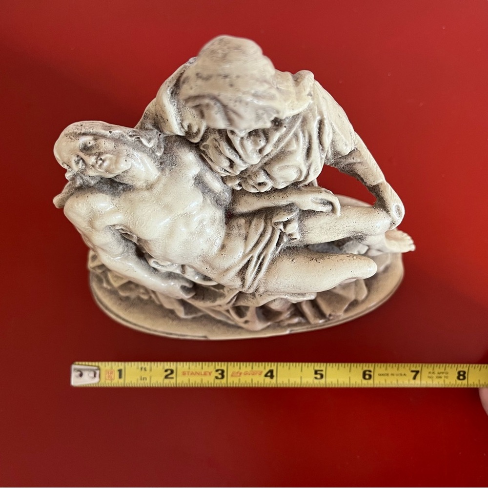 Vintage Michelangelo Pieta Jesus Mary Art Sculpture. This is old, stored cabinet - Picture 3 of 10